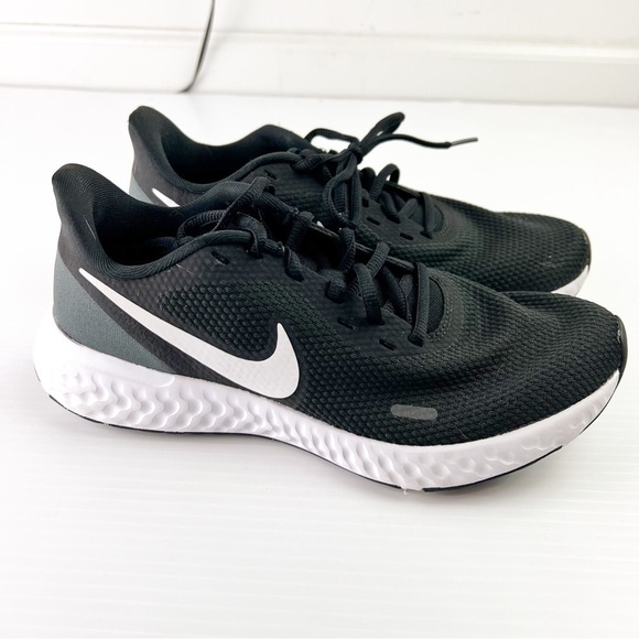 Nike Sneaker Women's 8.5 Black Revolution 5 White Swoosh Running Shoe - Picture 4 of 11